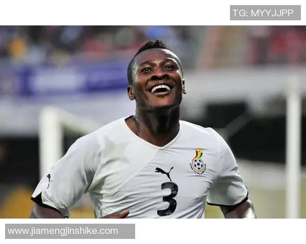 足球球星背后30号球衣的传奇人物与经典时刻揭秘