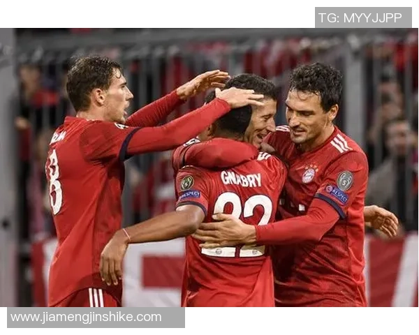 雅典足球传奇：从草根到巅峰的球星成长之路